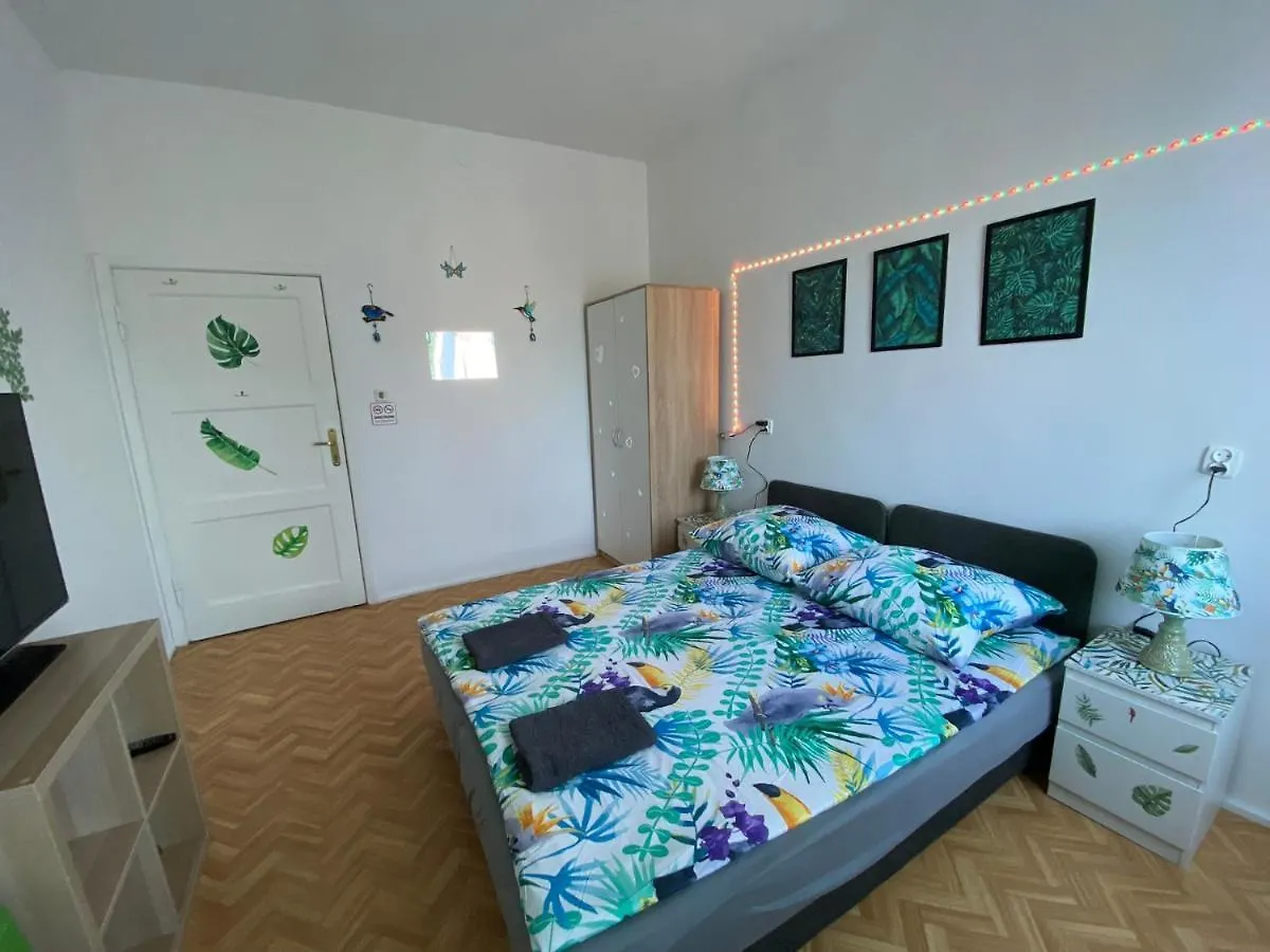 Jungle Rooms Гданьск